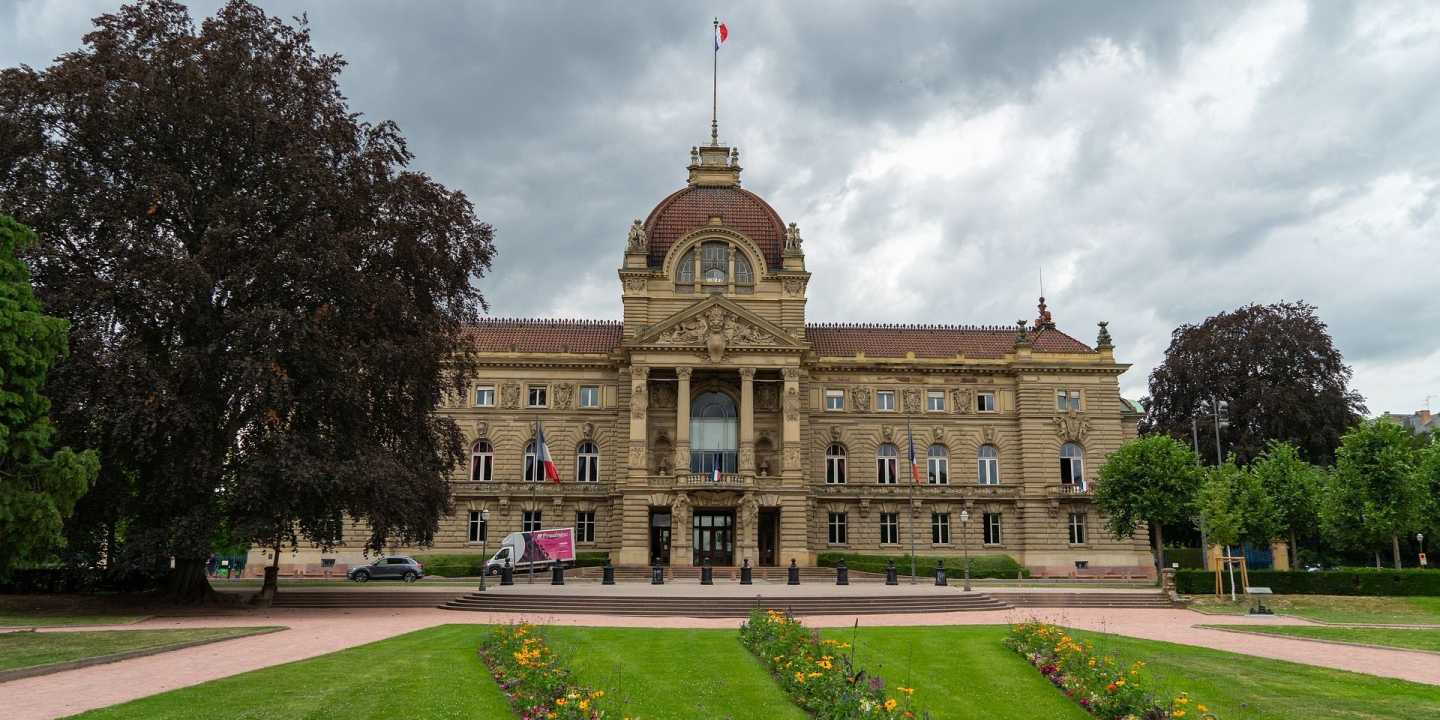 Palais du Rhin in Strasbourg – prachtvoller Rheinpalast aus der Kaiserzeit im Herzen der Neustadt.